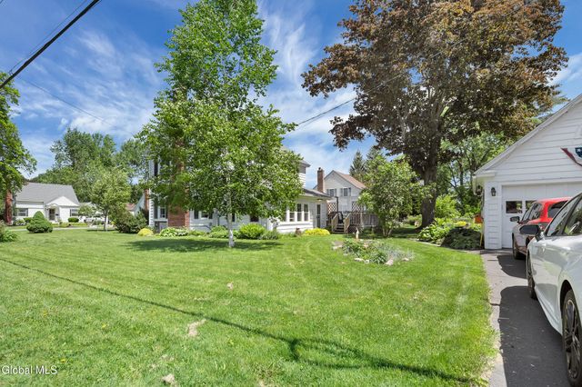 723 Sanders Avenue, Glenville, NY 12302