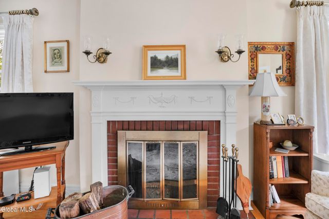 723 Sanders Avenue, Glenville, NY 12302