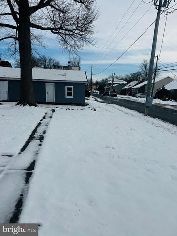 250 W HAMLIN AVE, Telford, PA 18969