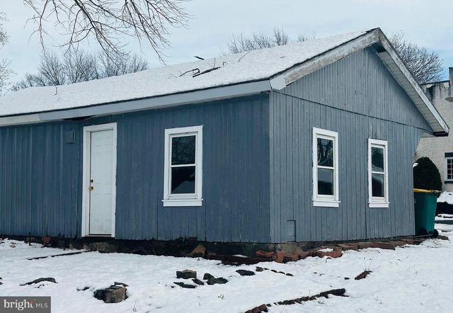 250 W HAMLIN AVE, Telford, PA 18969