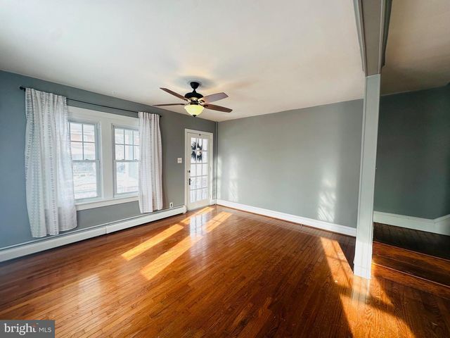 250 W HAMLIN AVE, Telford, PA 18969