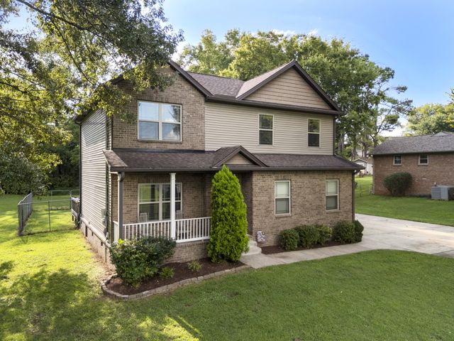 2272 Zion Rd, Columbia, TN 38401