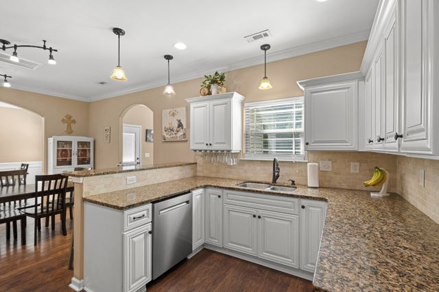 2272 Zion Rd, Columbia, TN 38401