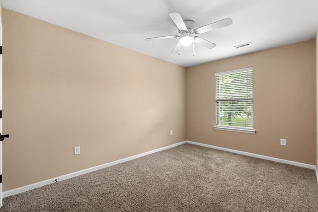 2272 Zion Rd, Columbia, TN 38401