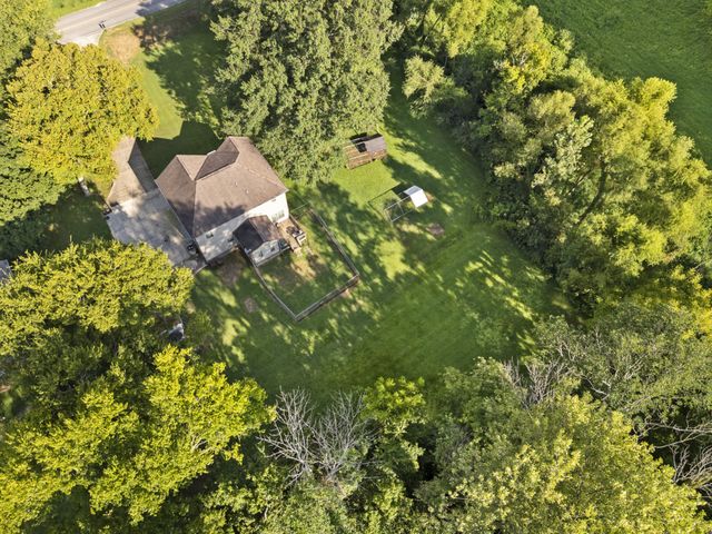 2272 Zion Rd, Columbia, TN 38401