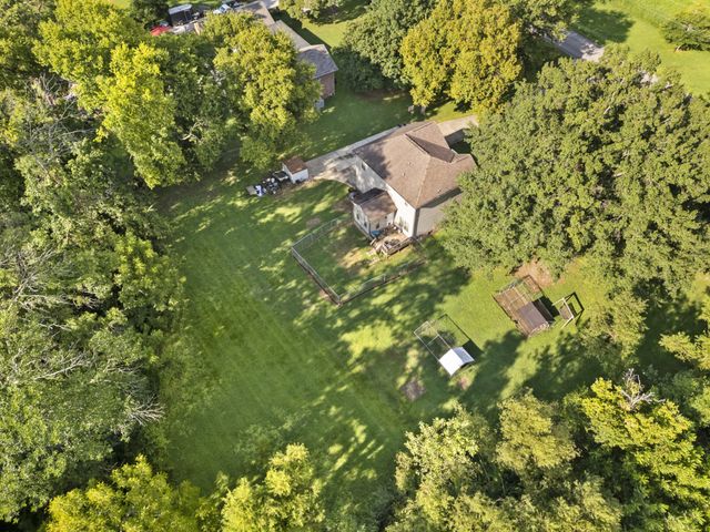 2272 Zion Rd, Columbia, TN 38401