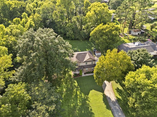 2272 Zion Rd, Columbia, TN 38401
