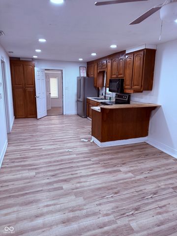 2827 S Rybolt Avenue, Indianapolis, IN 46241