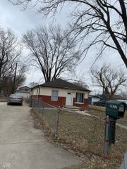 2827 S Rybolt Avenue, Indianapolis, IN 46241