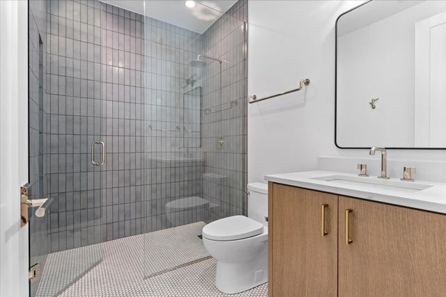 2119 N Seminary Avenue, Chicago, IL 60614