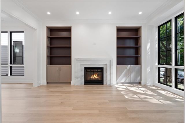 2119 N Seminary Avenue, Chicago, IL 60614