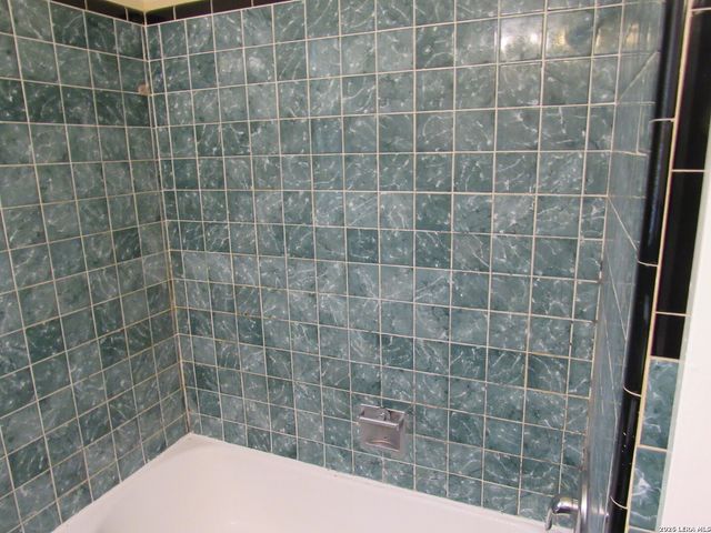 2553 Cincinnati Ave, San Antonio, TX 78228