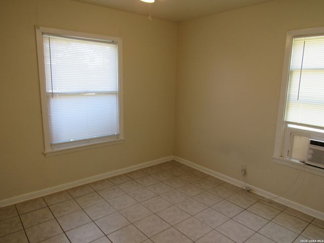 2553 Cincinnati Ave, San Antonio, TX 78228