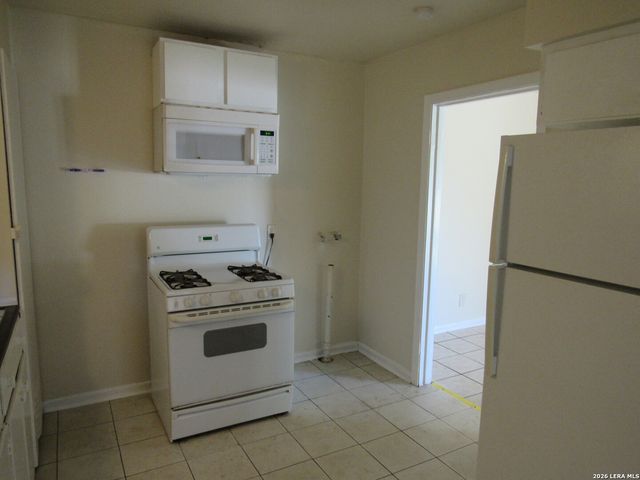 2553 Cincinnati Ave, San Antonio, TX 78228