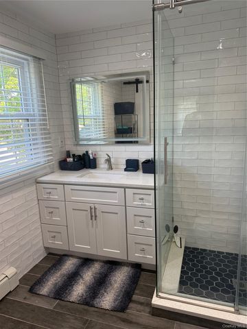 156 N Ocean Avenue, Patchogue, NY 11772