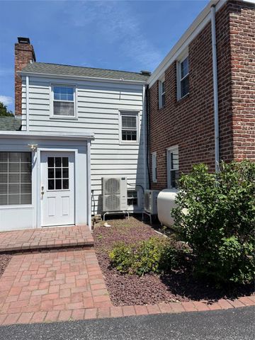 156 N Ocean Avenue, Patchogue, NY 11772