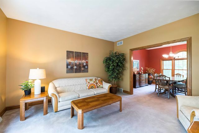 5908 BEACON HILL Lane, Erie, PA 16509