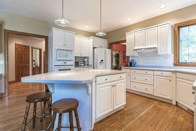 5908 BEACON HILL Lane, Erie, PA 16509