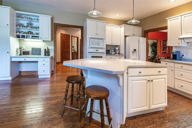 5908 BEACON HILL Lane, Erie, PA 16509