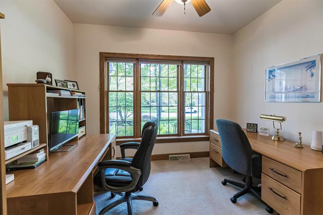 5908 BEACON HILL Lane, Erie, PA 16509