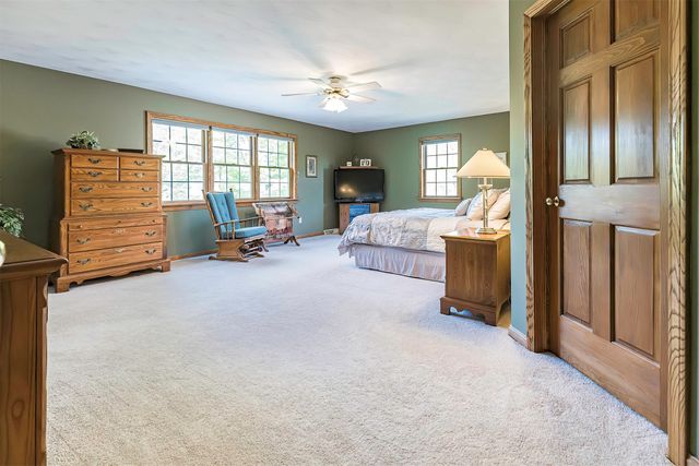 5908 BEACON HILL Lane, Erie, PA 16509