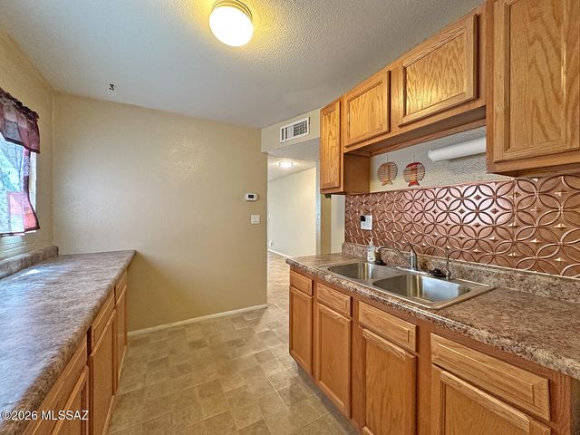 1776 S Palo Verde Avenue C 111, Tucson, AZ 85713