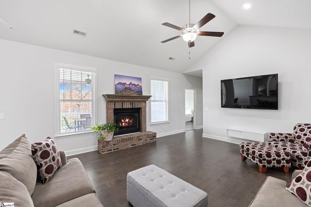 203 Claridge Way, Greer, SC 29651