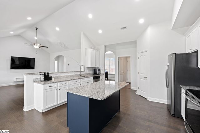 203 Claridge Way, Greer, SC 29651