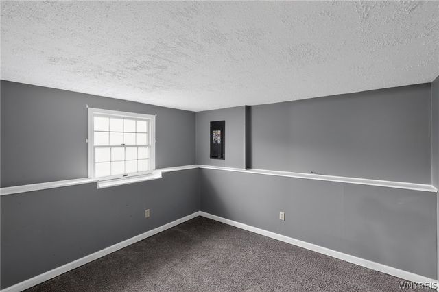 6593 Parkwood Drive, Lockport Town, NY 14094