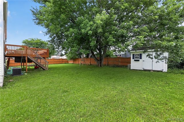 6593 Parkwood Drive, Lockport Town, NY 14094