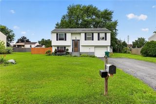6593 Parkwood Drive, Lockport Town, NY 14094