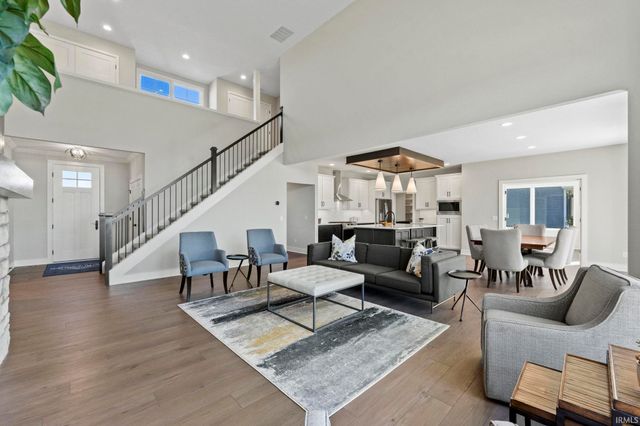 12333 Blue Jay Trail, Fort Wayne, IN 46814