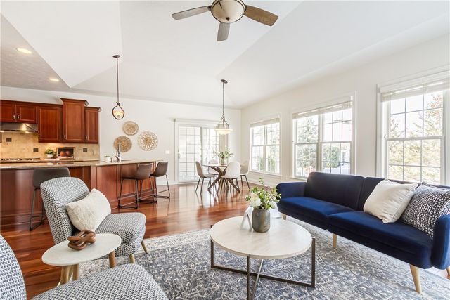 1042 Chapelhill Drive, Victor, NY 14564