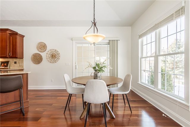 1042 Chapelhill Drive, Victor, NY 14564