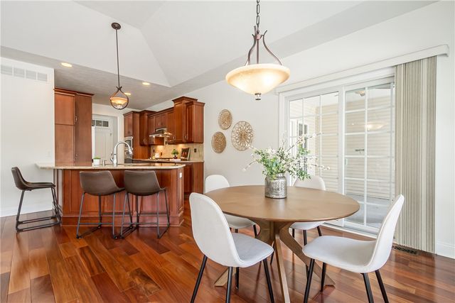 1042 Chapelhill Drive, Victor, NY 14564