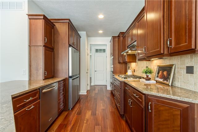 1042 Chapelhill Drive, Victor, NY 14564