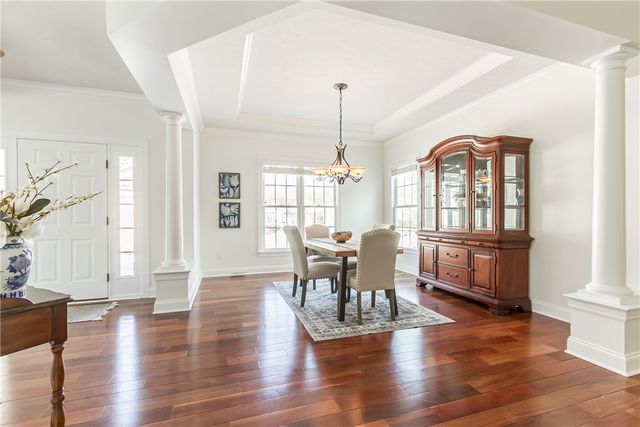 1042 Chapelhill Drive, Victor, NY 14564