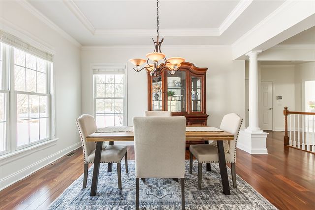 1042 Chapelhill Drive, Victor, NY 14564