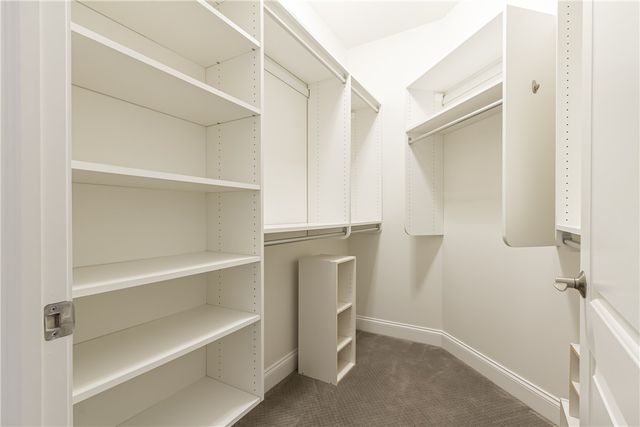 1042 Chapelhill Drive, Victor, NY 14564