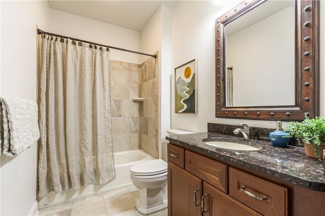 1042 Chapelhill Drive, Victor, NY 14564