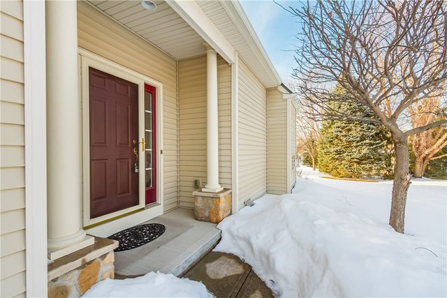 1042 Chapelhill Drive, Victor, NY 14564