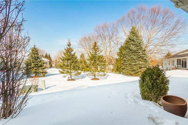 1042 Chapelhill Drive, Victor, NY 14564