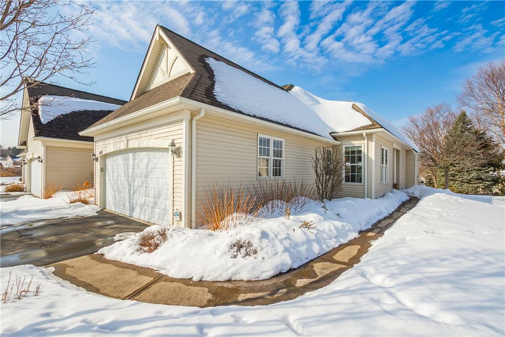 1042 Chapelhill Drive, Victor, NY 14564