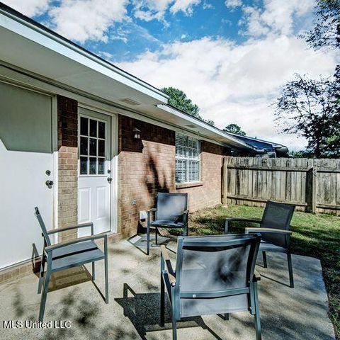 317 Peach Orchard Drive, Ridgeland, MS 39157