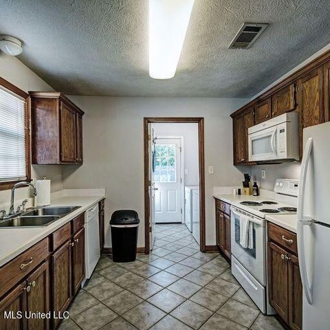 317 Peach Orchard Drive, Ridgeland, MS 39157