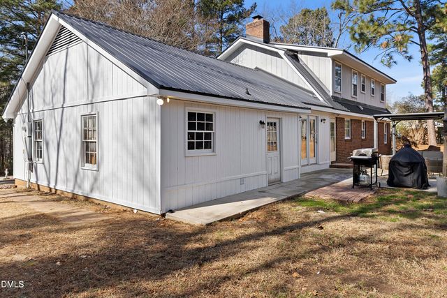 1023 Devonshire Trail, Aberdeen, NC 28315