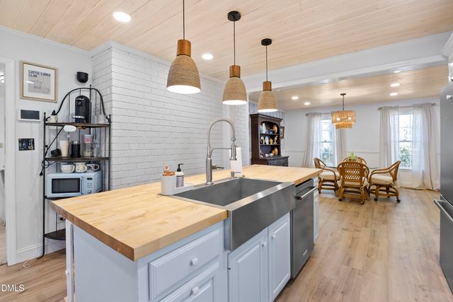 1023 Devonshire Trail, Aberdeen, NC 28315