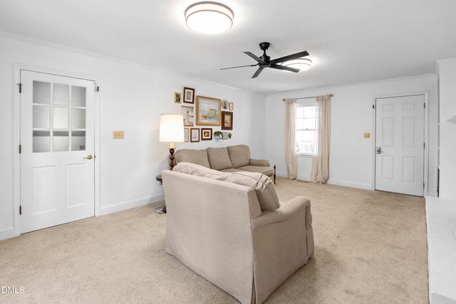 1023 Devonshire Trail, Aberdeen, NC 28315