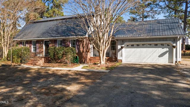 1023 Devonshire Trail, Aberdeen, NC 28315