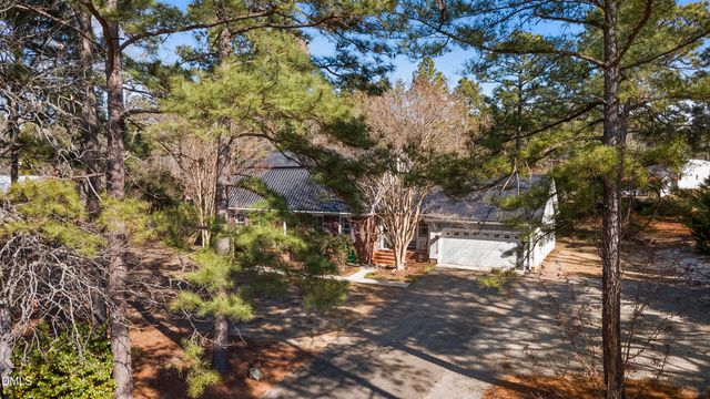 1023 Devonshire Trail, Aberdeen, NC 28315
